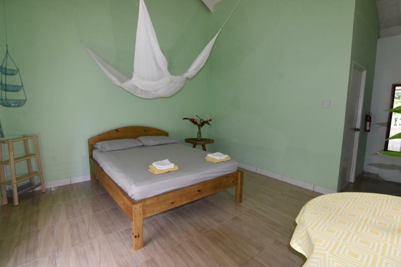 Soufriere Guesthouse Dış mekan fotoğraf